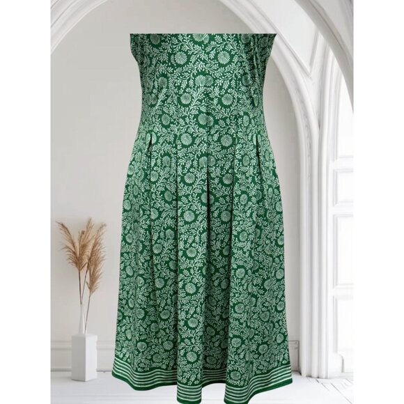 NEW Max Studio A-Line Dress M Women Green Floral Stretchy Pleats comfort Style - Picture 4 of 8